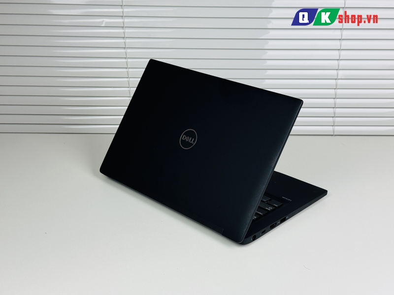 Laptop Dell Latitude 7390 Core i5 8250U / Ram 8GB / SSD 256GB / 13.3"FHD IPS