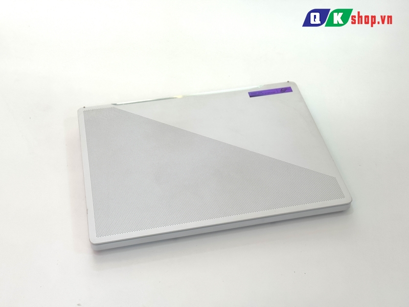 Laptop ASUS Gaming ROG Zephyrus G14 GA402RJ  R9 - 6900HS / Ram 16GB / SSD 1TB PCIE / 14.0 WQXGA /VGA 8GB RADEON RX6700S