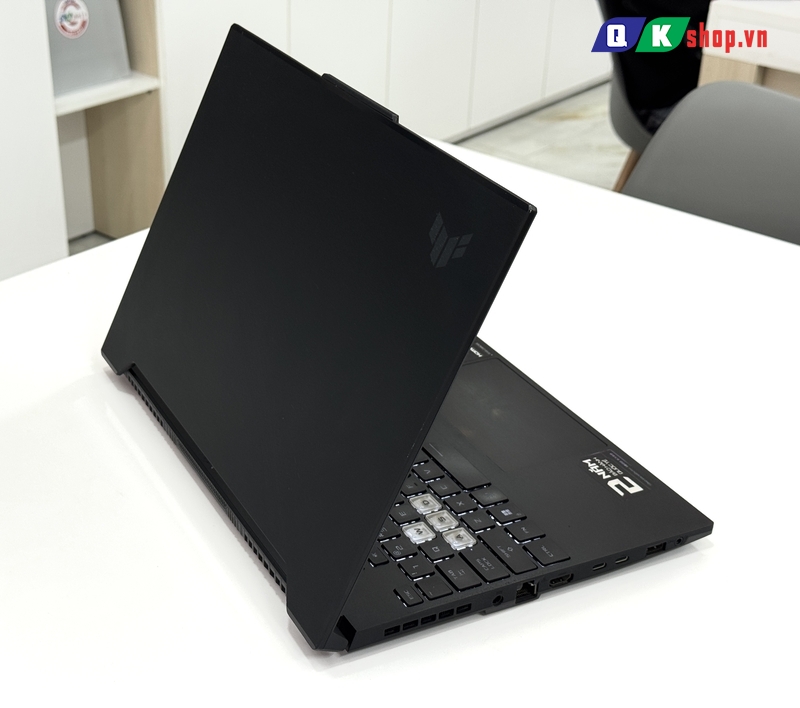 Laptop Asus Gaming TUF Dash F15 FX517ZC-HN077W Core i5 12450H / Ram 8GB / SSD 512GB / 15.6″FHD / RTX 3050 4GB