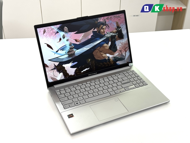 Laptop Asus Vivobook GO 15 E1504FA-NJ776W  Ryzen 5-7520U / RAM 16GB / SSD 512GB PCIE / 15.6 FHD