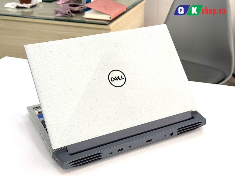 Laptop Dell Gaming G15 5515  Ryzen 5 - 5600H / RAM 16GB / SSD 256GB / 15.6 FHD 120Hz / VGA 4GB RTX3050