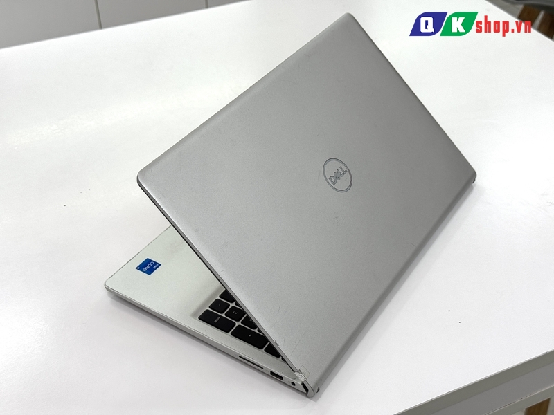 Laptop Dell Inspiron 15 3530 I5-1334U / RAM 16GB / SSD 512GB PCIE / 15.6 FHD
