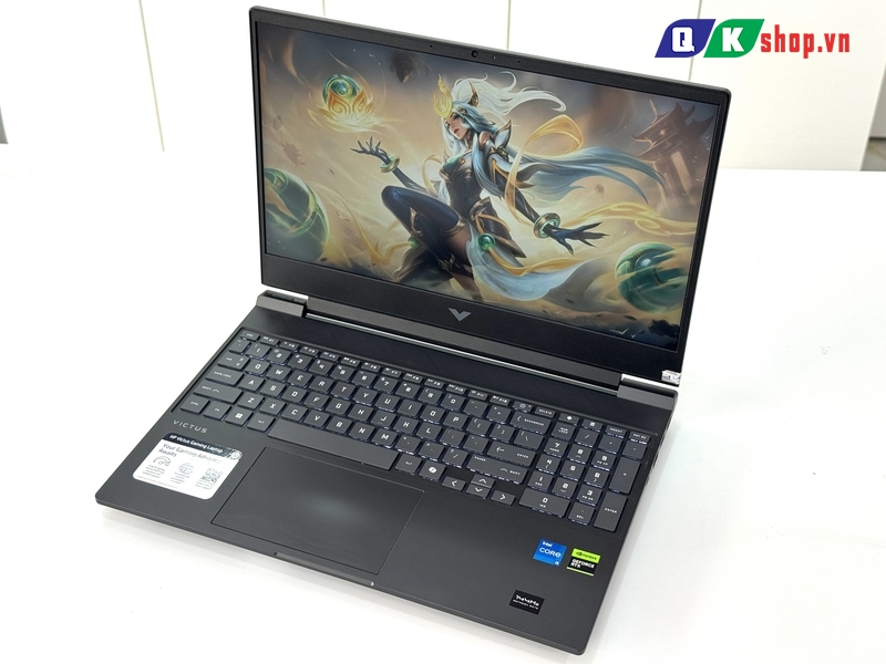 Laptop Gaming HP Victus 15-fa2013dx  Core i5-13420H / Ram 16GB / SSD 512GB / 15.6'' FHD 144Hz / RTX 3050 6GB