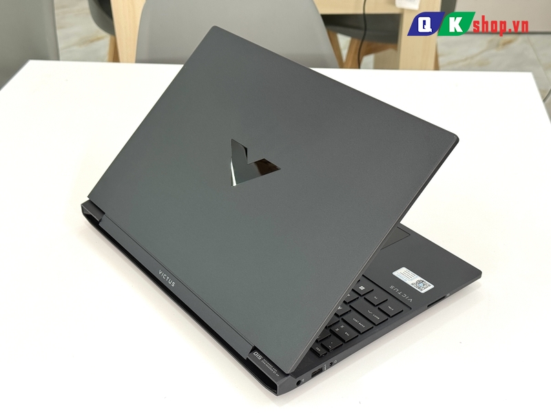Laptop HP Gaming Victus 15-FA0115TX Core I5-12500H / RAM 16 GB / SSD 512GB PCIE / 15.6 FHD 144HZ / VGA 4GB RTX3050