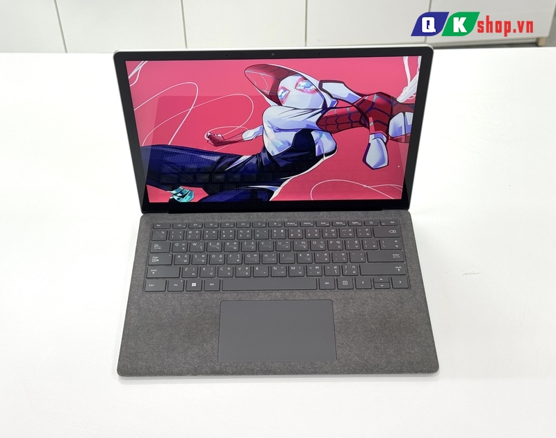 Surface Laptop 4 Core i7 - 1185G7 / Ram 16GB / SSD 512GB / 13.5 inch 2K Touch