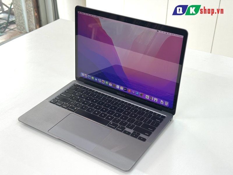 MacBook Air M1  2020 / Ram 8 GB / SSD 256 GB / 13.3 " Retina ( 2562x1600)