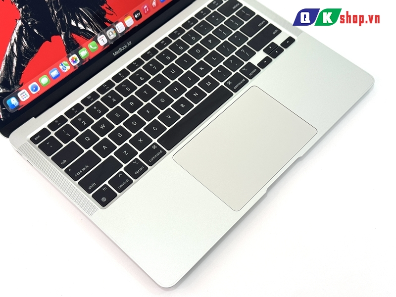 MacBook Air M1 2020 / Ram 8 GB / SSD 256 GB / 13.3 " Retina ( 2562x1600)