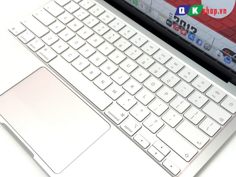 MacBook Neo 13 inch A18 Pro 2026 6CPU 5GPU /Ram 8GB / SSD 256GB / 13"2K