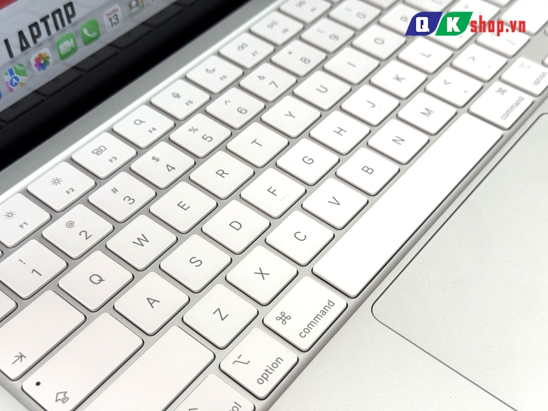 MacBook Neo 13 inch A18 Pro 2026 6CPU 5GPU /Ram 8GB / SSD 256GB / 13"2K