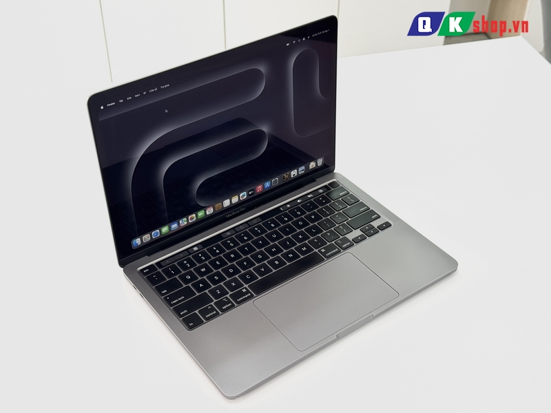 Macbook Pro 13 2020 Core i5 / Ram 8 / SSD 256GB / 13" 2K Retina